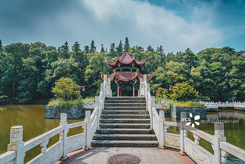 园林亭子+江西省宜春市靖安县况钟园林图片素材