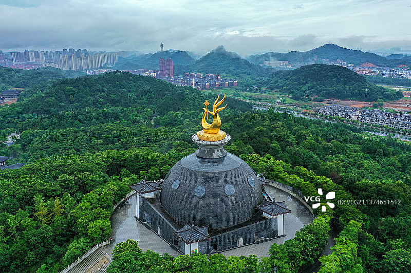 金凤尊+江西省宜春市袁州区禅都文化博览园图片素材