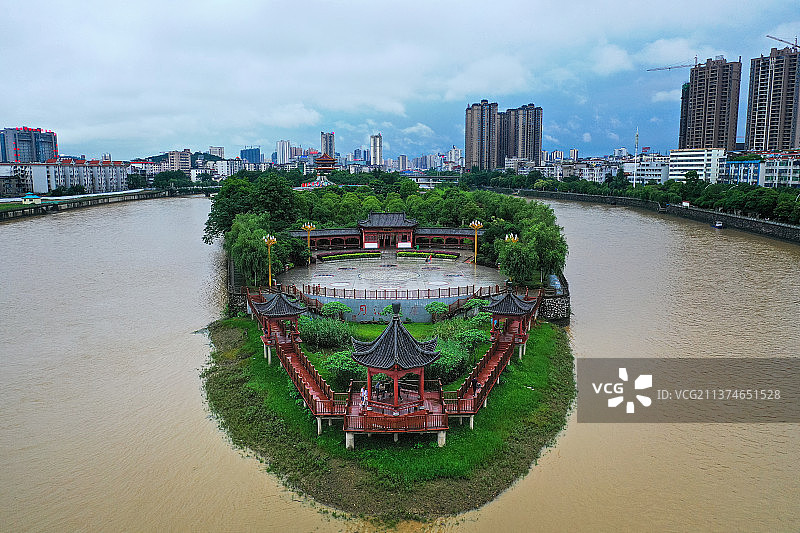 大河中洲+江西省宜春市袁州区状元洲公园图片素材