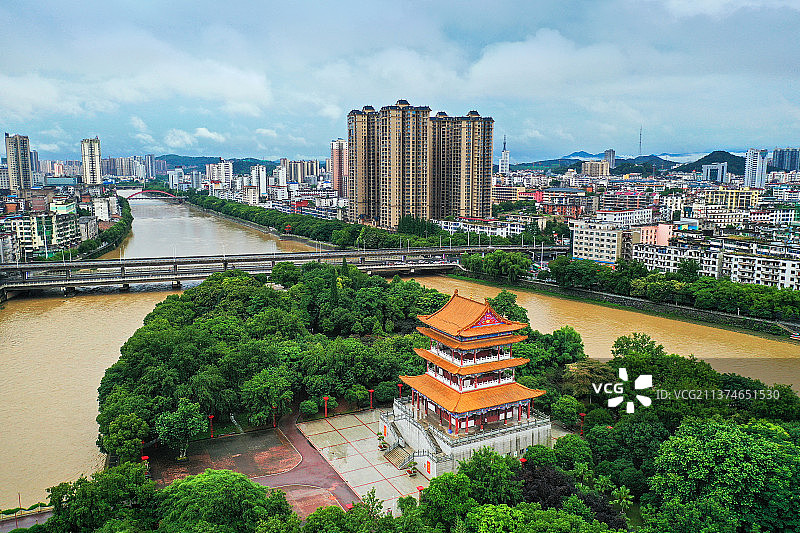 俯瞰状元阁+江西省宜春市袁州区状元洲公园图片素材