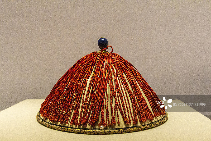 中国国家博物馆“中国古代服饰文化展”：三品官员夏吉服冠（清，故宫博物院 藏）图片素材