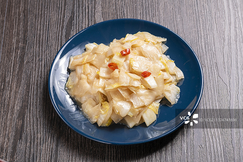 一盘醋溜白菜特写图片素材