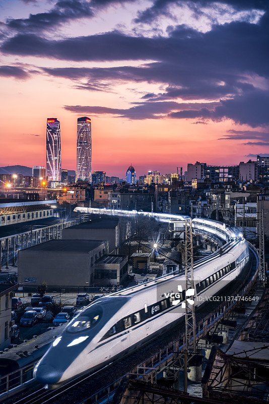 昆明动车速度图片素材