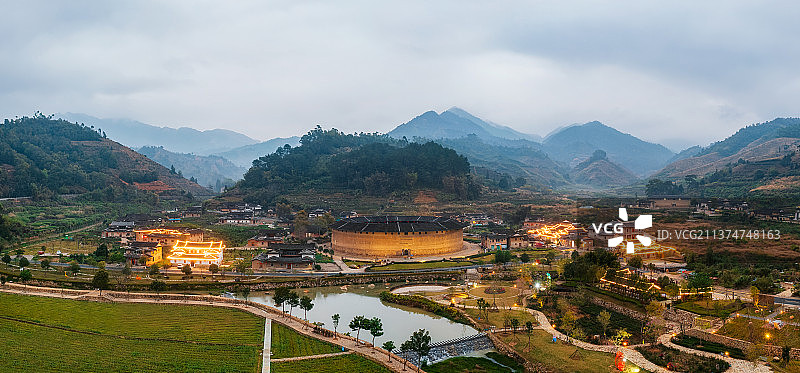 世界文化遗产、全国重点文物保护单位福建漳州市华安县仙都镇大地土楼群——二宜楼图片素材