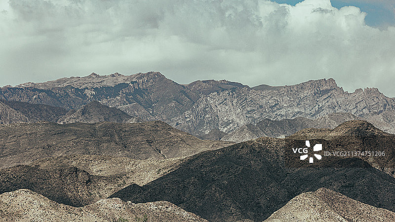 层叠的贺兰山图片素材