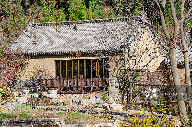 中国乡村风格农家院房屋农舍拍摄主题，一片古老的中式庭院里的房屋，户外无人图像摄影图片素材