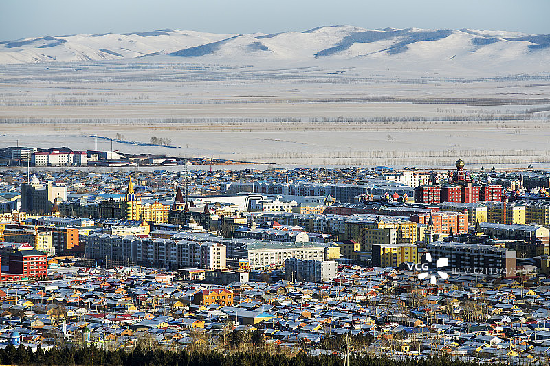 严冬中的额尔古纳市图片素材