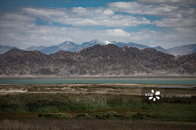 美丽的自然风光小柴旦湖图片素材