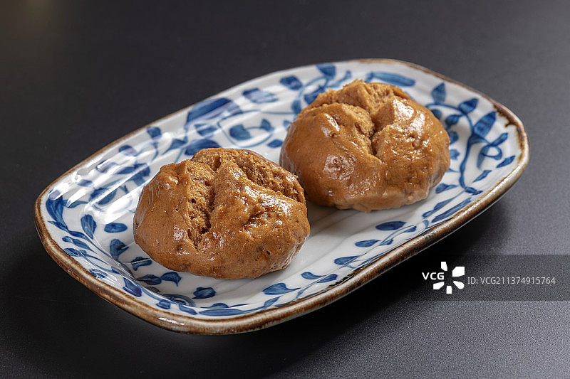 一盘红糖馒头一蒸笼红糖馒头特写图片素材