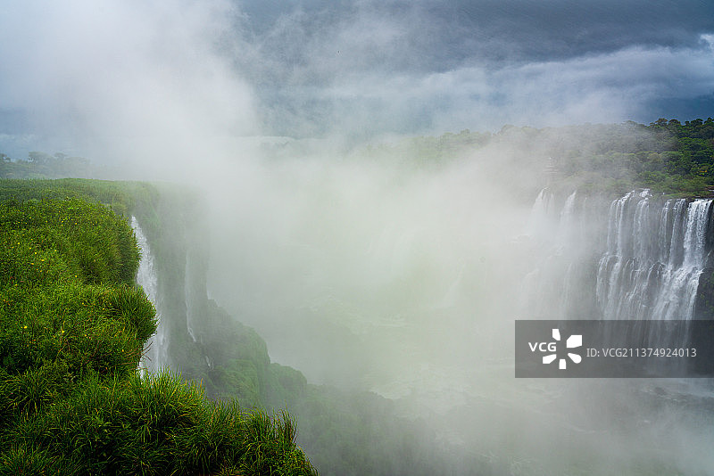 伊瓜苏瀑布图片素材