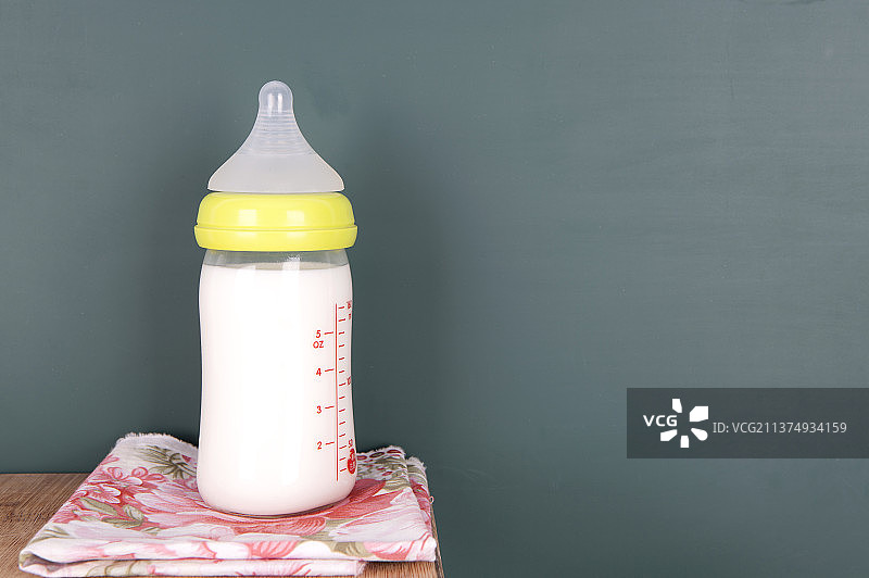 母乳喂养图片素材