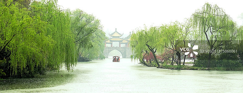 春天烟花三月烟雨水墨瘦西湖图片素材