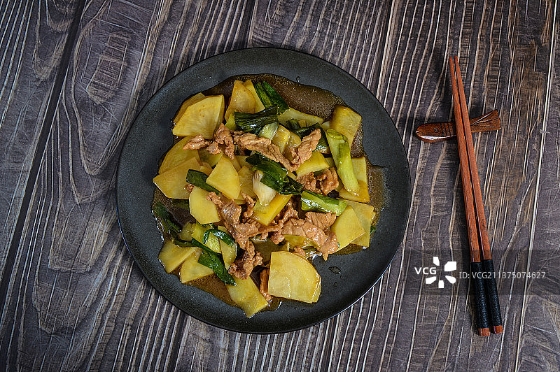 土豆片小炒肉图片素材