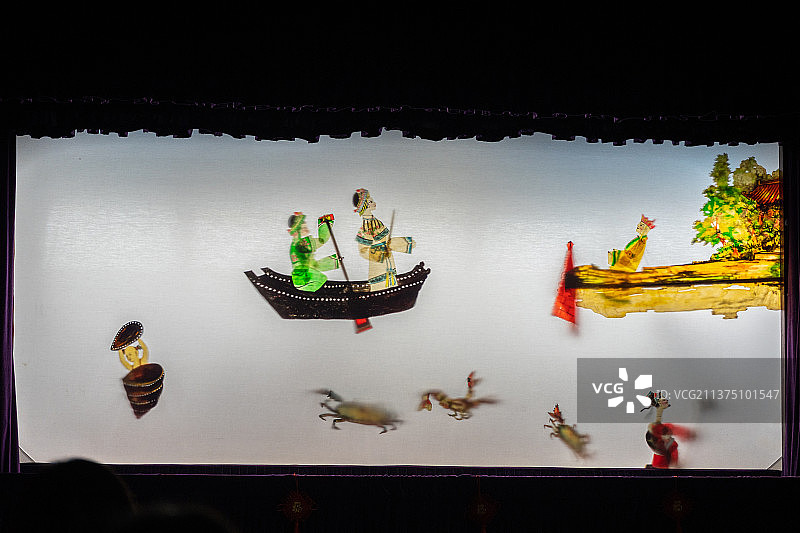 浙江海宁南关厢皮影戏表演图片素材