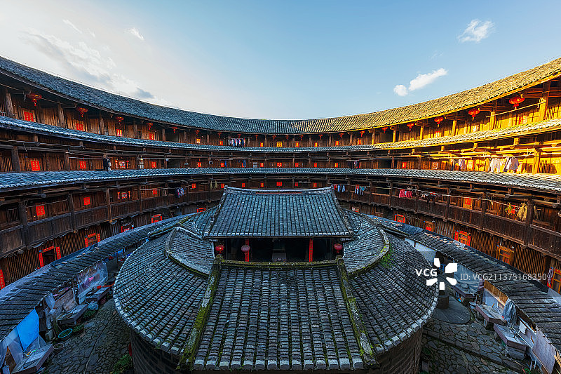 世界文化遗产、全国重点文物保护单位福建漳州市南靖县梅林镇坎下村云水谣——怀远楼内部空间图片素材