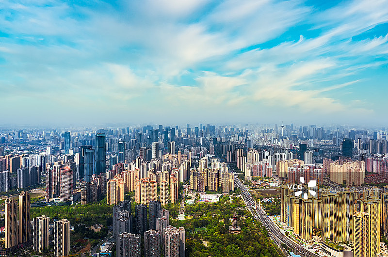 四川成都塔子山公园及周边建筑航拍图图片素材