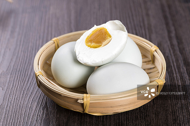 咸鸭蛋咸鸭蛋黄特写图片素材
