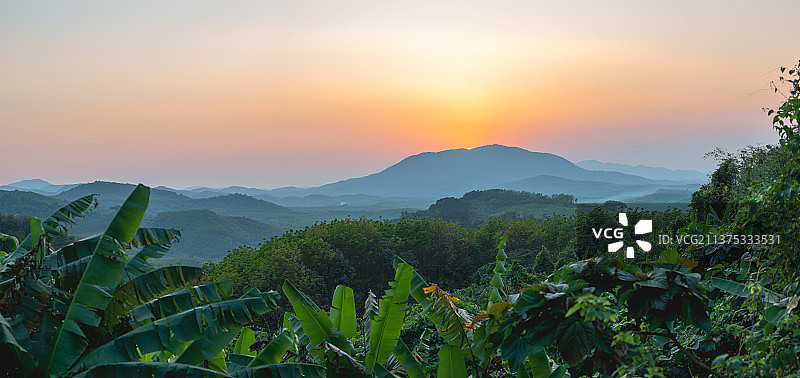 九架岭落日图片素材