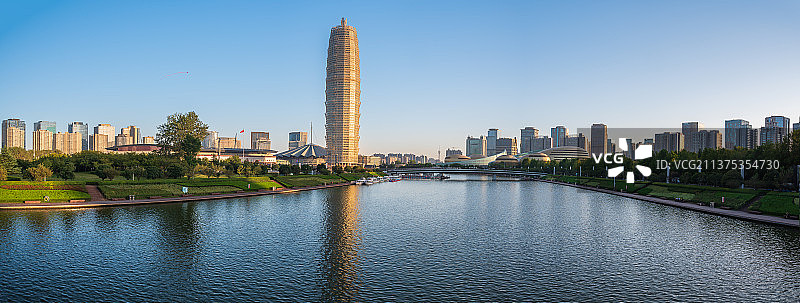 金色的大玉米，郑州郑东新区新地标图片素材