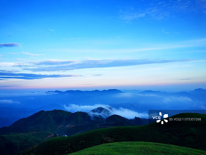 苗岭晨曦图片素材