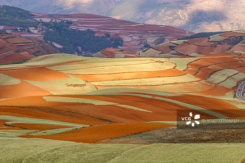 云南东川区的红土地图片素材