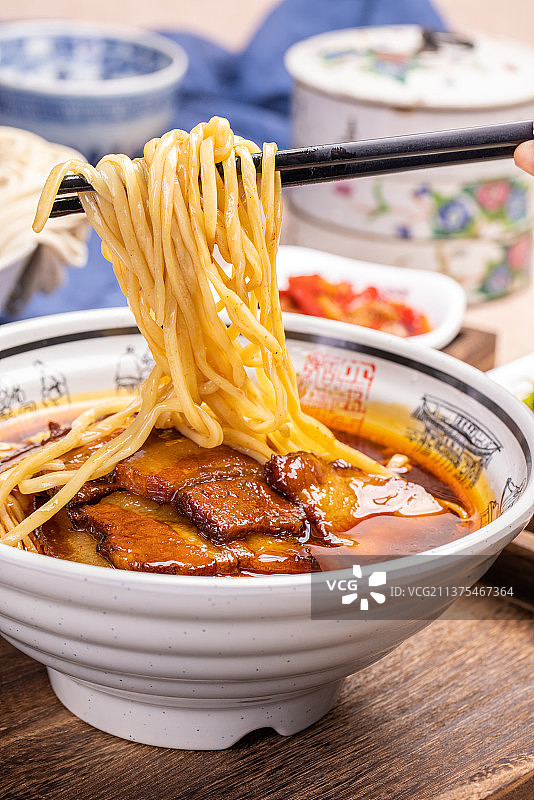 老卤大肉面图片素材