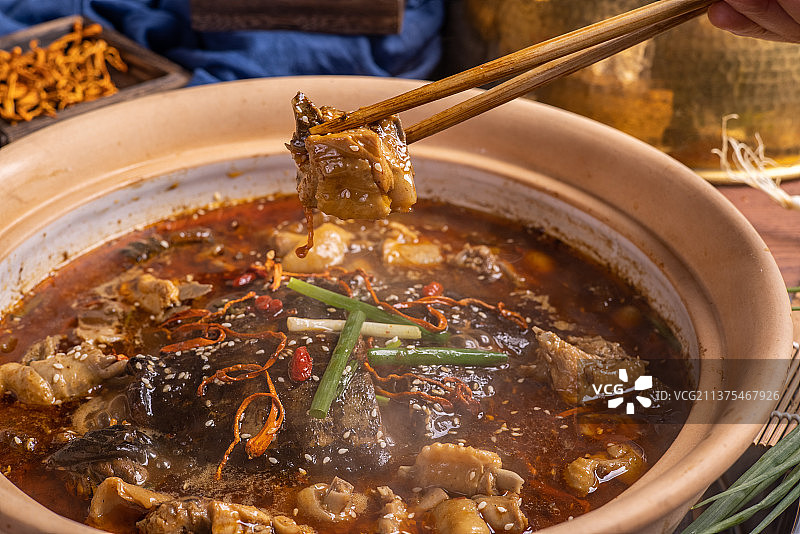 甲鱼炖鸡肉图片素材