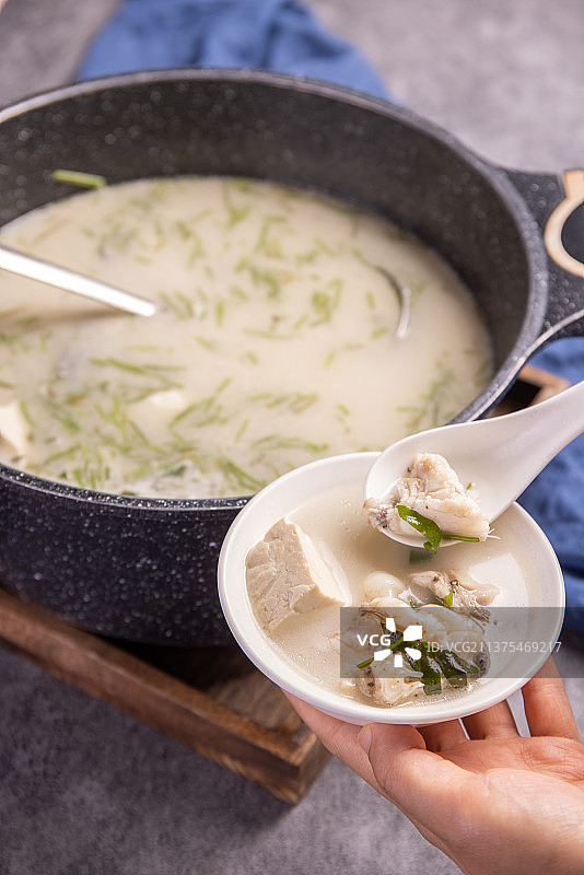 鱼肉豆腐汤图片素材
