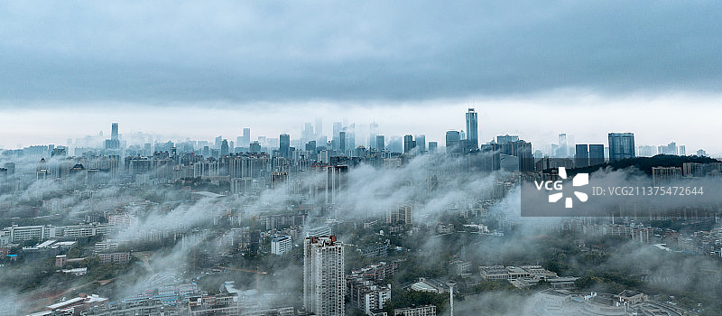 广州塔珠江新城CBD云端图片素材