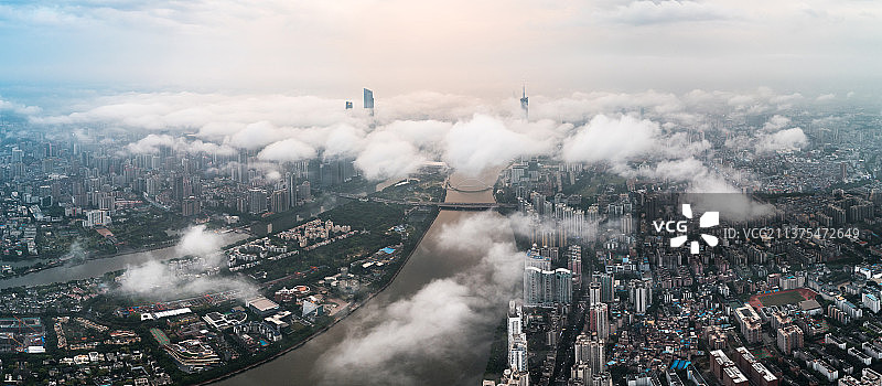 广州塔珠江新城CBD云端图片素材