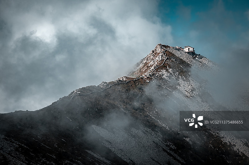 太白迷雾图片素材