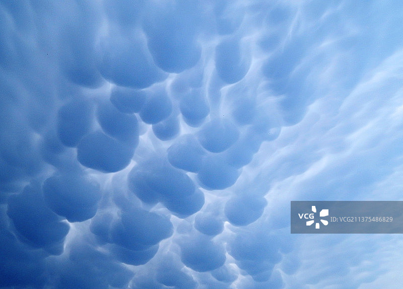 乳状积云图片素材