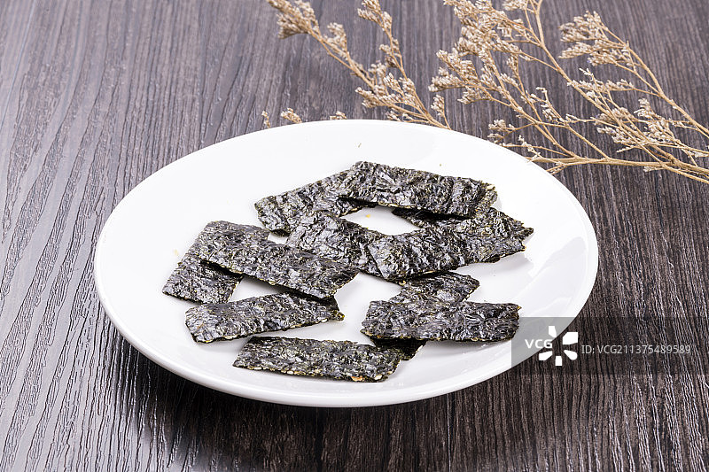 一盘海苔烤紫菜特写图片素材