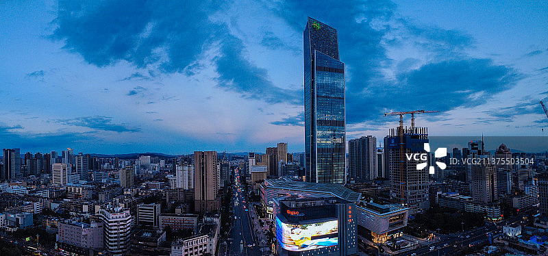 昆明市 五华区 南屏街 东风广场 恒隆广场 世纪广场 百大新天地图片素材