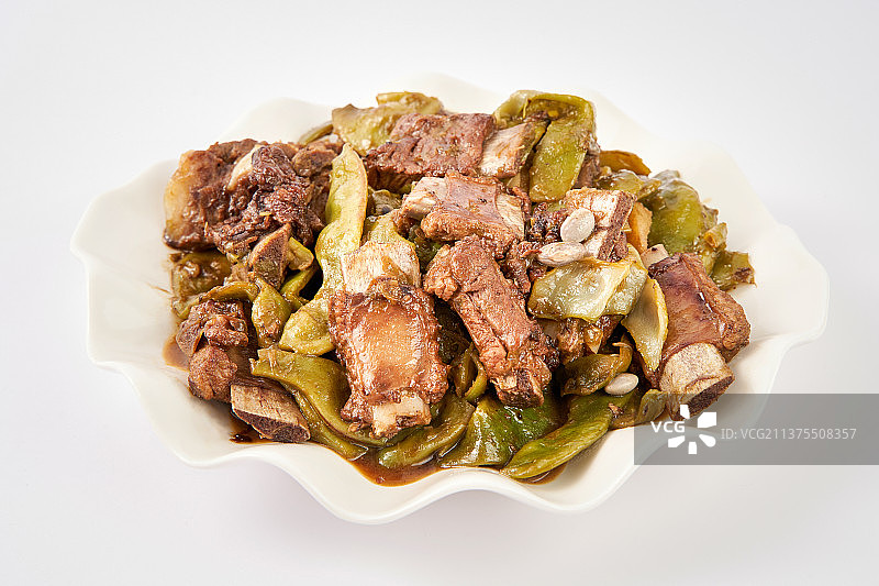 东北菜排骨炖豆角白底图图片素材