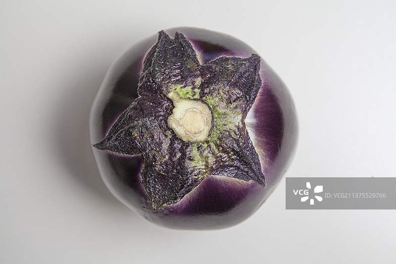 白色背景蔬菜茄子图片素材