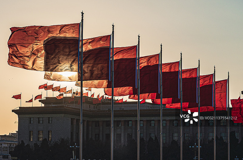 红旗飘飘图片素材