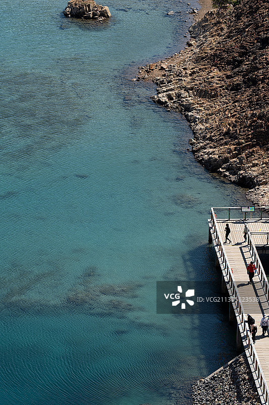 海上桥墩高角度视图图片素材