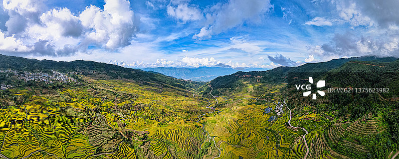 哈尼梯田图片素材