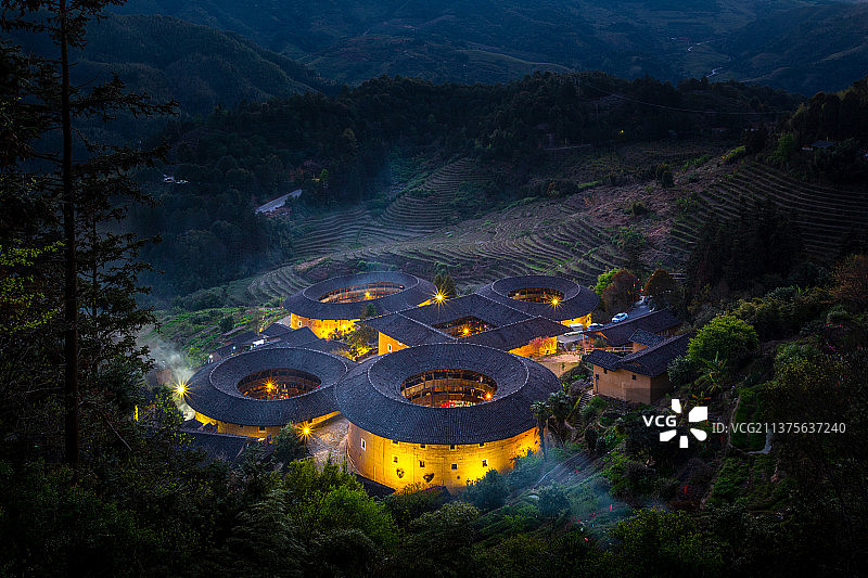 世界文化遗产、全国重点文物保护单位福建省漳州市南靖县田螺坑土楼群日出图片素材