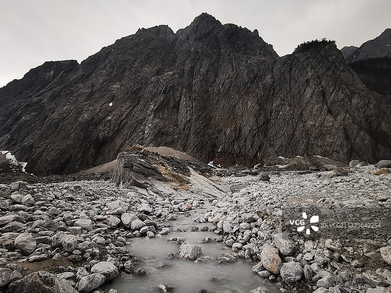 牛奶河图片素材