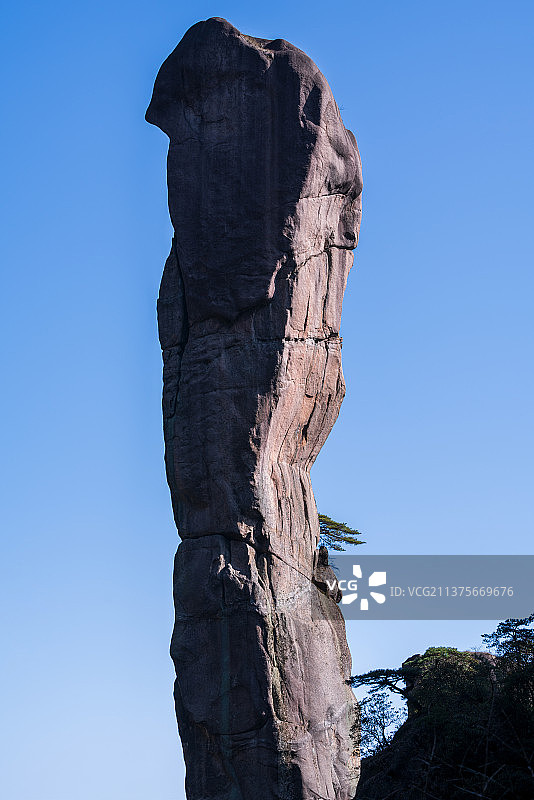 江西上饶三清山南清园景区风光之巨蟒出山图片素材