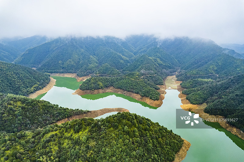 江西上饶黄源水库风光航拍图片素材
