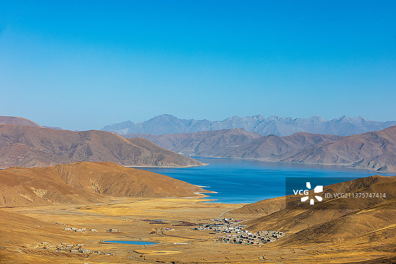 羊卓雍错图片素材