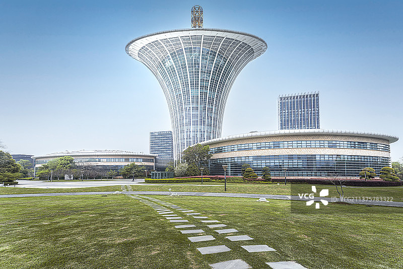 武汉市新能源研究院大楼(光谷马蹄莲)图片素材