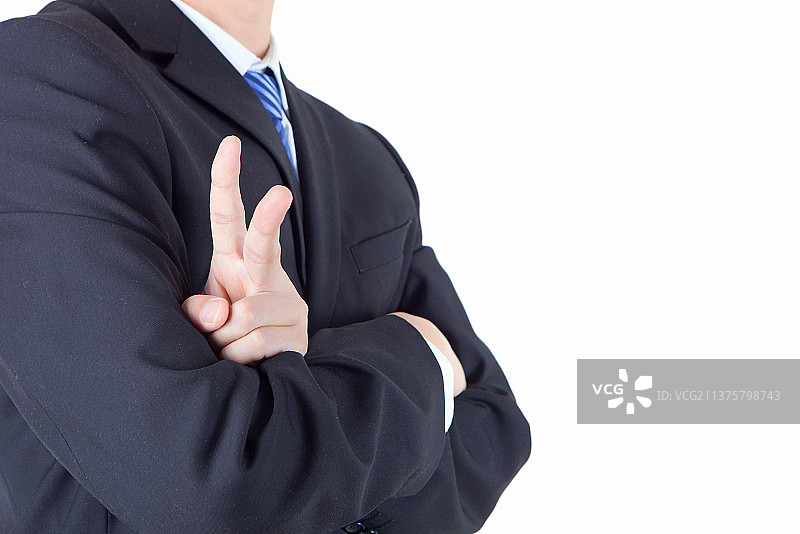 摆出胜利手势的职场男性图片素材