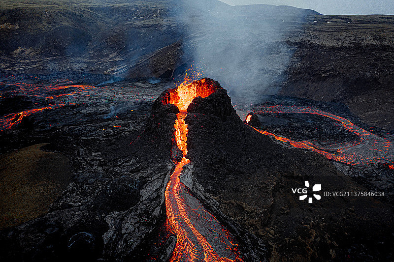 火山景观的高角度视图图片素材