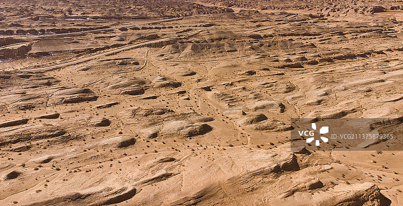 戈壁风蚀地貌图片素材