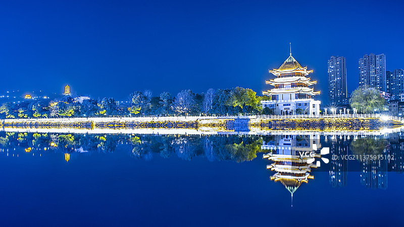 中国湖南省醴陵状元洲夜景图片素材