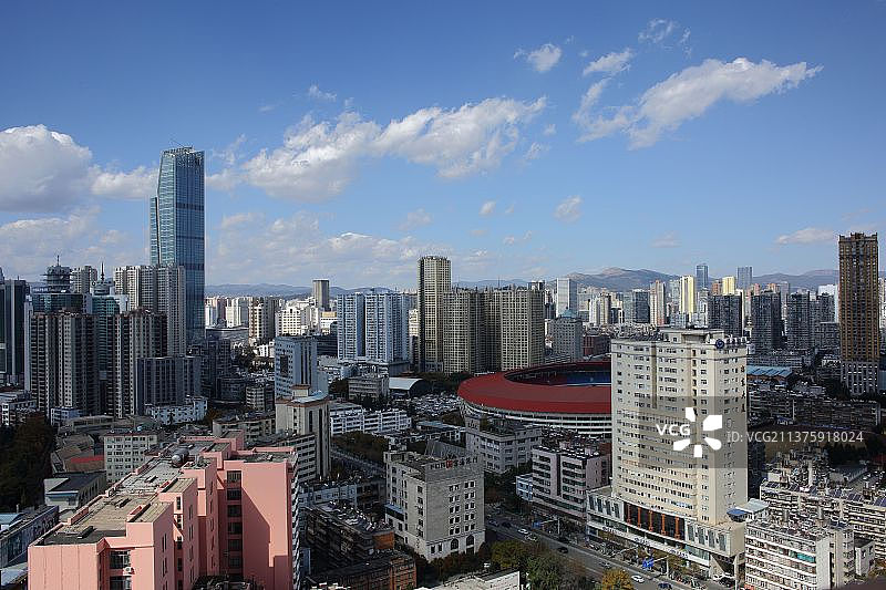 中午俯拍昆明市区图片素材